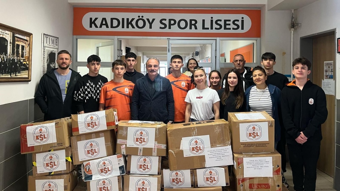 KADIKÖY SPOR LİSESİNDEN OKULUMUZA YARDIM
